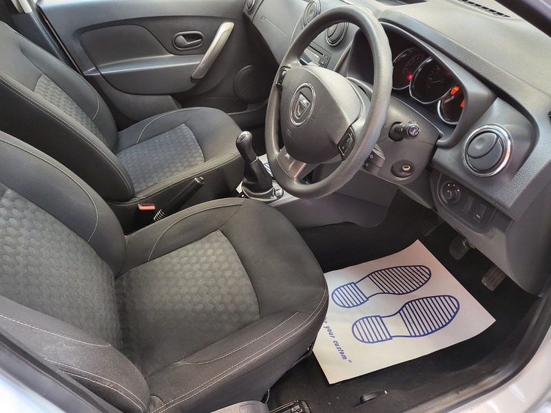 Used Dacia Sandero 2016 for sale - 76924089: Photo 3