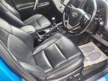 Used Toyota RAV4 2016 for sale - 79563326: Photo