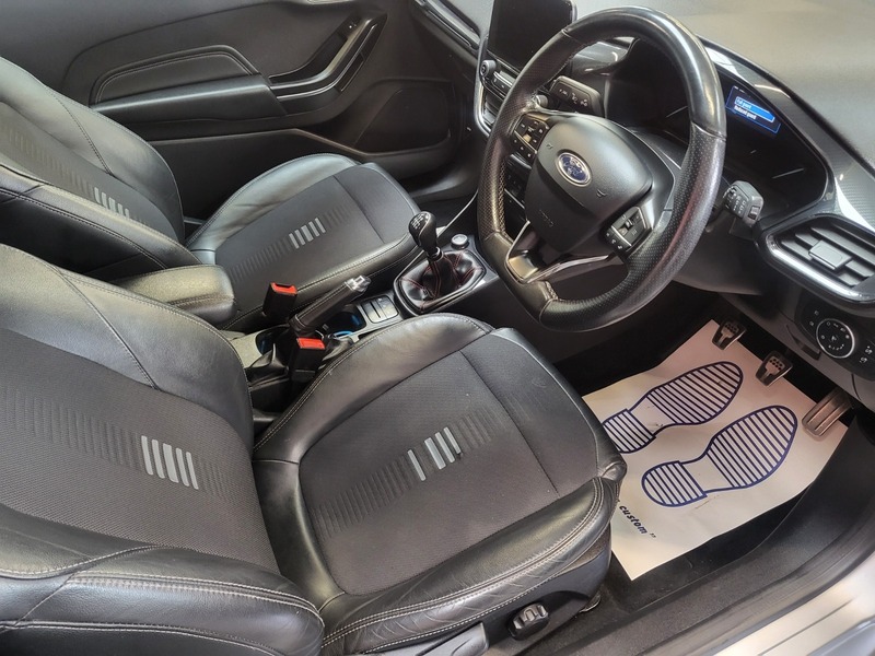 Used Ford Fiesta 2018 for sale - 76863649: Photo 3