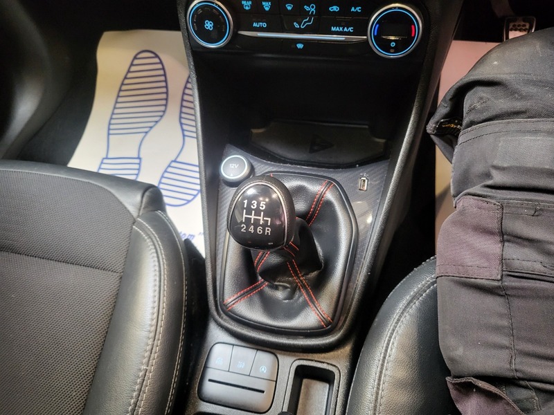 Used Ford Fiesta 2018 for sale - 76863649: Photo 7