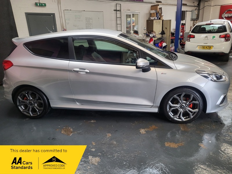Used Ford Fiesta 2018 for sale - 76863649: Photo 8