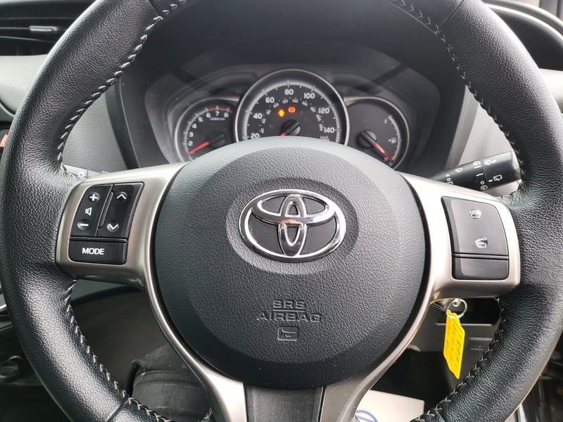 Used Toyota Yaris 2015 for sale - 77720750: Photo 12