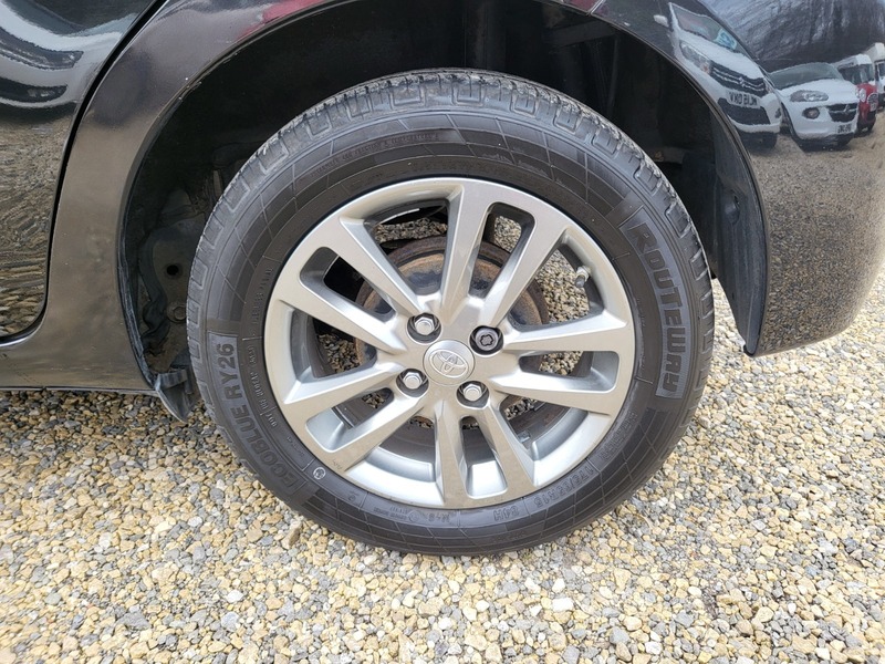 Used Toyota Yaris 2015 for sale - 77720750: Photo 24