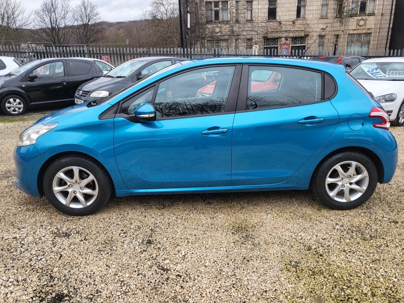 Used Peugeot 208 2012 for sale - 77609606: Photo 19