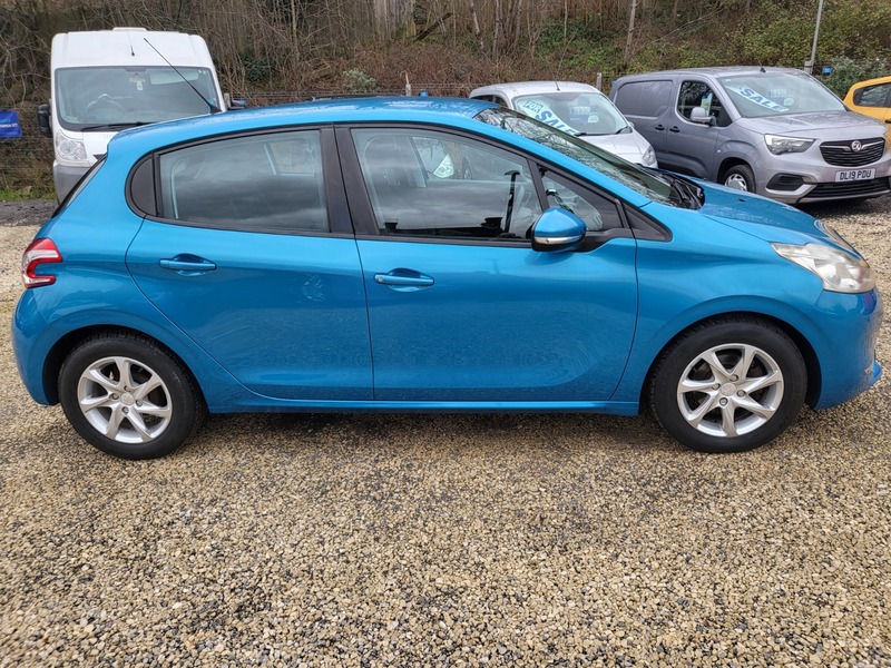Used Peugeot 208 2012 for sale - 77609606: Photo 8