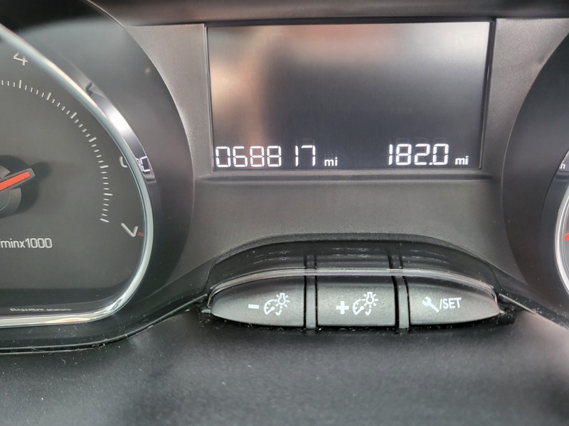 Used Peugeot 208 2012 for sale - 77609606: Photo 9