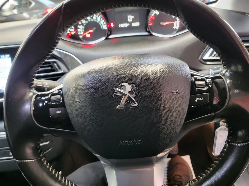 Used Peugeot 308 2015 for sale - 76631127: Photo 12