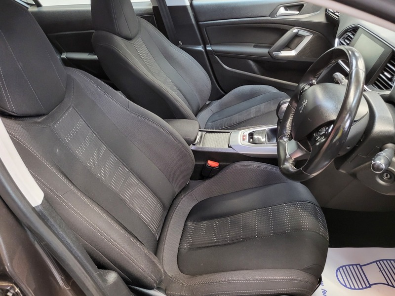 Used Peugeot 308 2015 for sale - 76631127: Photo 14