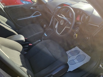 Used Vauxhall Zafira 2015 for sale - 77891466: Photo