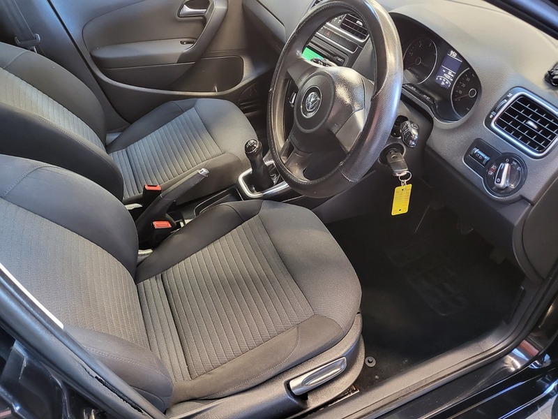 Used Volkswagen Polo 2013 for sale - 76386957: Photo 3