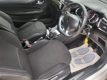 Used DS Automobiles DS 3 2015 for sale - 79709937: Photo