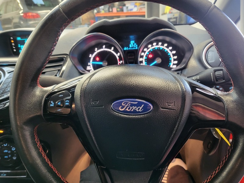 Used Ford Fiesta 2015 for sale - 76665904: Photo 12