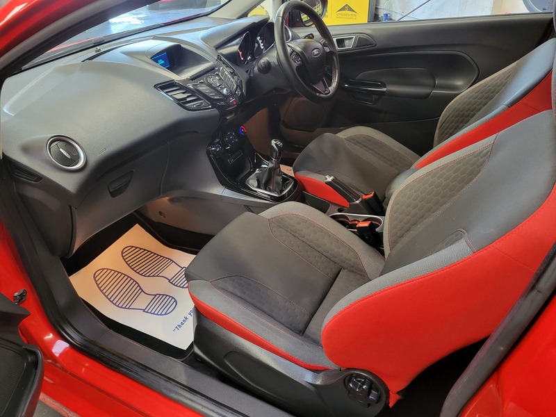 Used Ford Fiesta 2015 for sale - 76665904: Photo 21