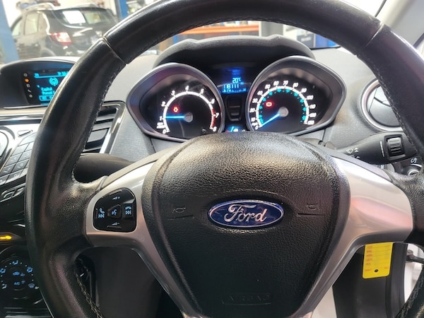 Used Ford Fiesta 2013 for sale - 76009902: Photo 12