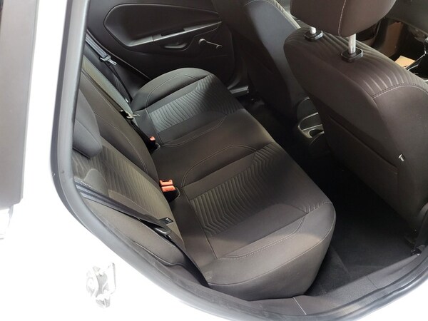 Used Ford Fiesta 2013 for sale - 76009902: Photo 19