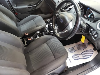 Used Ford Fiesta 2013 for sale - 76009902: Photo 3