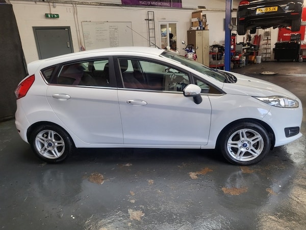 Used Ford Fiesta 2013 for sale - 76009902: Photo 8