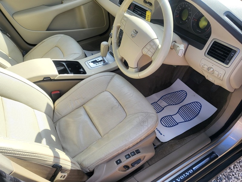 Used Volvo XC70 2008 for sale - 78111507: Photo 3