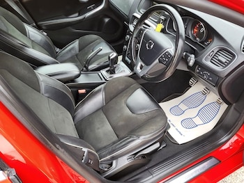 Used Volvo V40 2016 for sale - 79142896: Photo