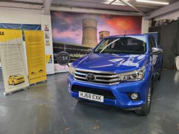 Used Toyota Hilux 2018 for sale - 74747402: Photo