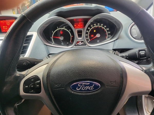 Used Ford Fiesta 2009 for sale - 74580885: Photo 12