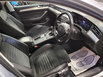 Used Volkswagen Passat 2016 for sale - 76751554: Photo