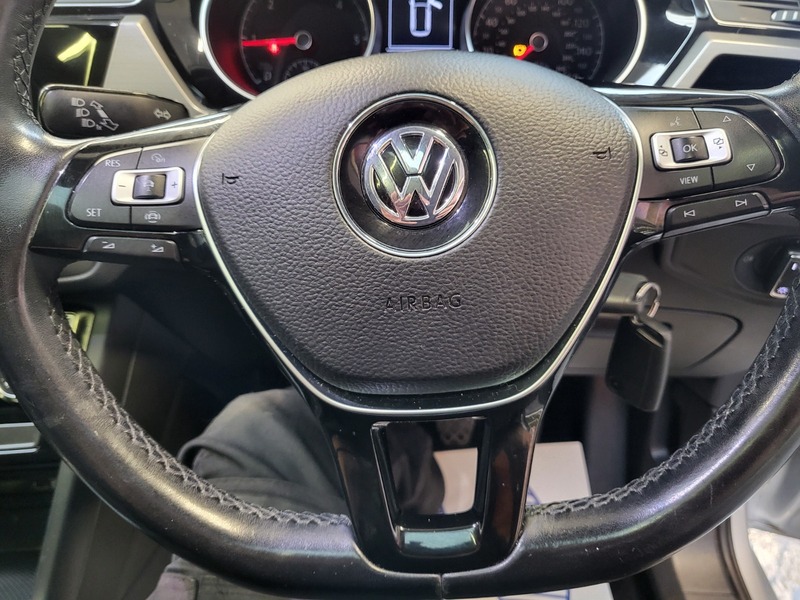 Used Volkswagen Touran 2019 for sale - 76148438: Photo 12