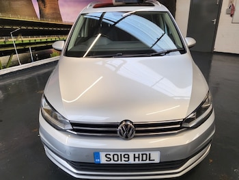 Used Volkswagen Touran 2019 for sale - 76148438: Photo 4