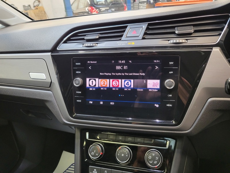 Used Volkswagen Touran 2019 for sale - 76148438: Photo 5