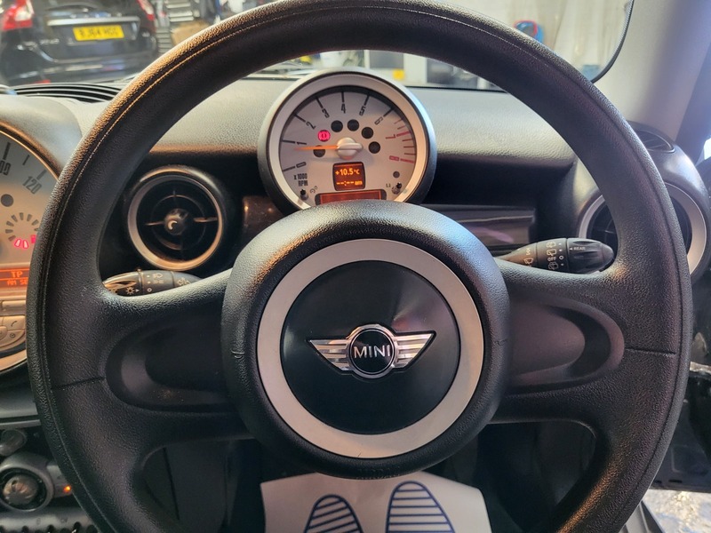 Used MINI One 2010 for sale - 76910801: Photo 13