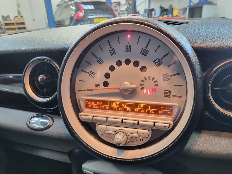 Used MINI One 2010 for sale - 76910801: Photo 6