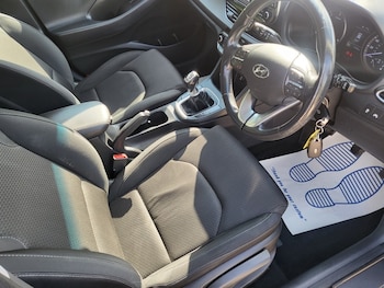 Used Hyundai i30 2017 for sale - 79314339: Photo