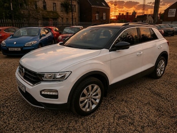 Used Volkswagen T-Roc 2019 for sale - 78875940: Photo