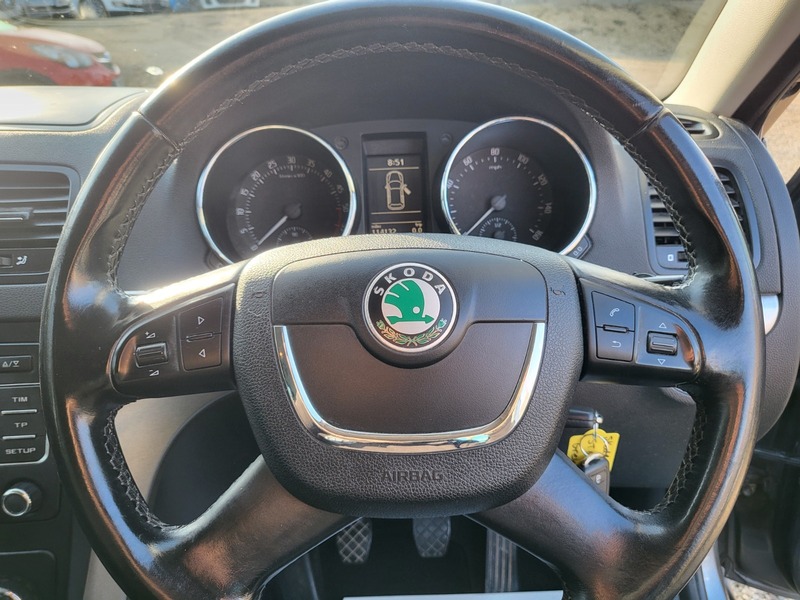 Used Skoda Yeti 2012 for sale - 77953598: Photo 12