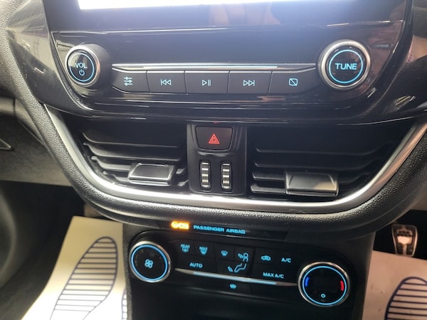 Used Ford Fiesta 2018 for sale - 76029878: Photo 5