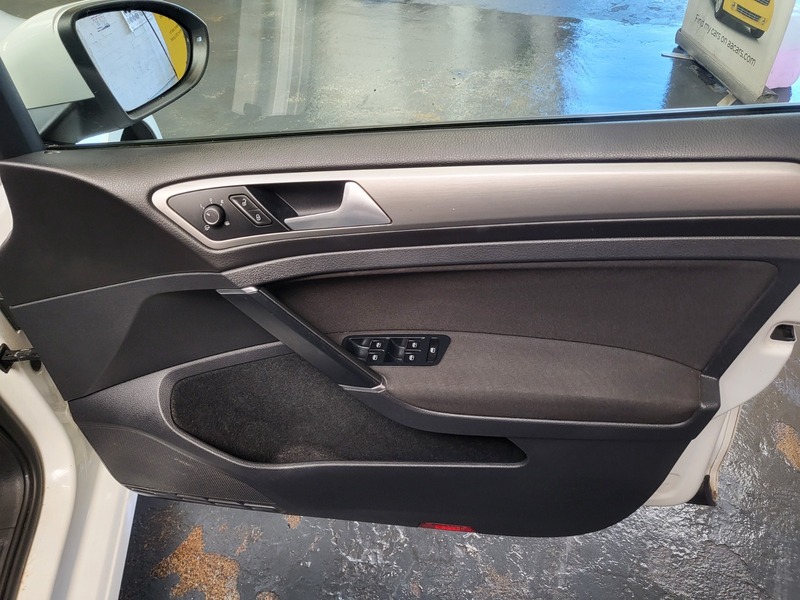 Used Volkswagen Golf 2016 for sale - 76081479: Photo 16