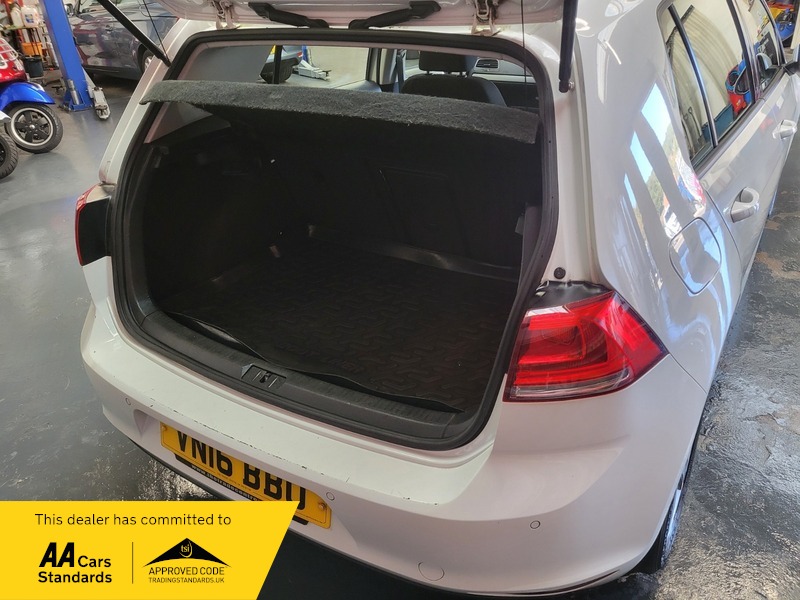 Used Volkswagen Golf 2016 for sale - 76081479: Photo 21