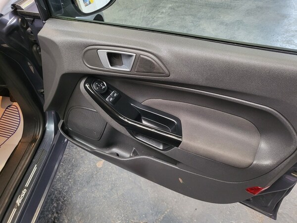 Used Ford Fiesta 2015 for sale - 71910494: Photo 16