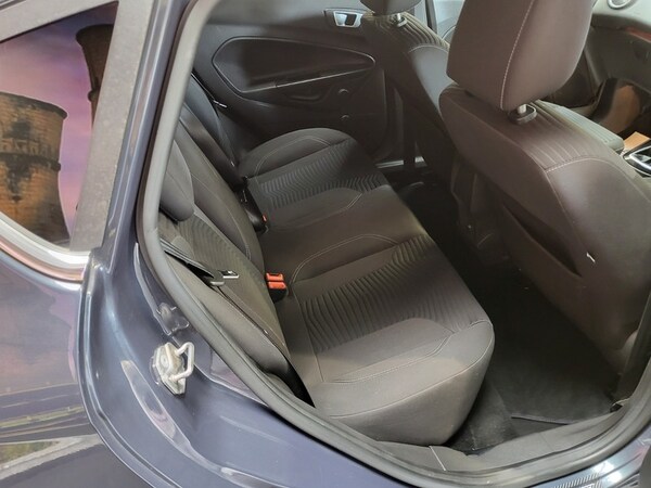 Used Ford Fiesta 2015 for sale - 71910494: Photo 21