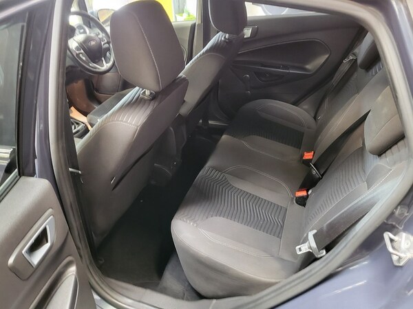Used Ford Fiesta 2015 for sale - 71910494: Photo 24