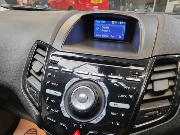 Used Ford Fiesta 2015 for sale - 71910494: Photo 5