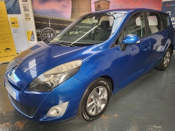 Used Renault Grand Scenic 2011 for sale - 75924352: Photo