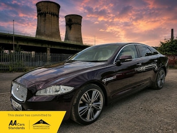 Used Jaguar XJ 2010 for sale - 79266274: Photo