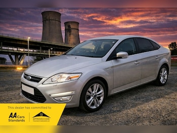 2011 - 2.0 TDCi 140 Zetec 5dr Powershift