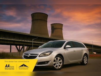Used Vauxhall Insignia 2017 for sale - 76040110: Photo