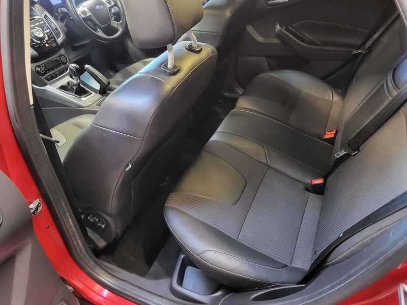 Used Ford Focus 2012 for sale - 76069332: Photo 21