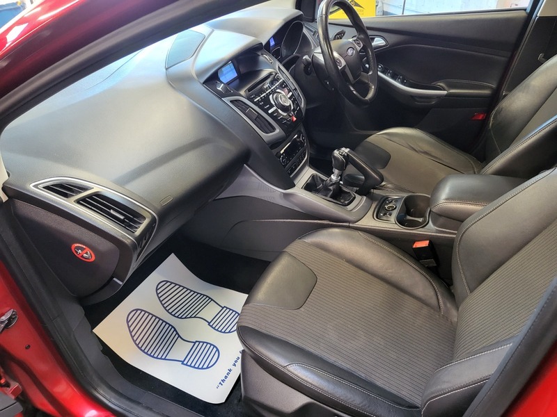 Used Ford Focus 2012 for sale - 76069332: Photo 23
