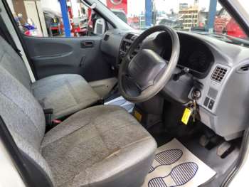 Used Toyota HiAce 2006 for sale - 75088192: Photo