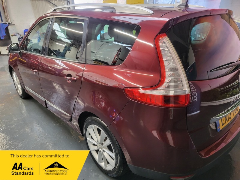 Used Renault Grand Scenic 2013 for sale - 77129194: Photo 17