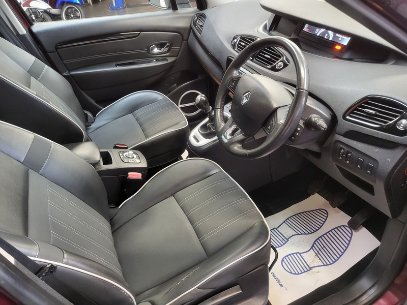 Used Renault Grand Scenic 2013 for sale - 77129194: Photo 3